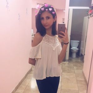 Meet your Posher, Dafne